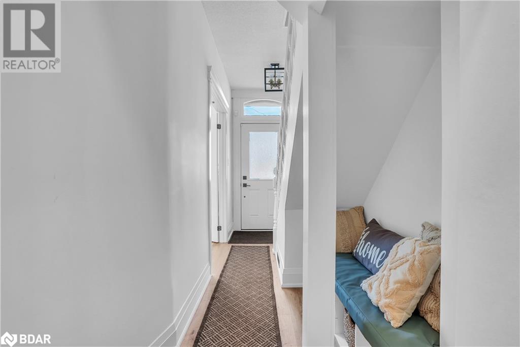 27 Victoria Street Property Photo 5