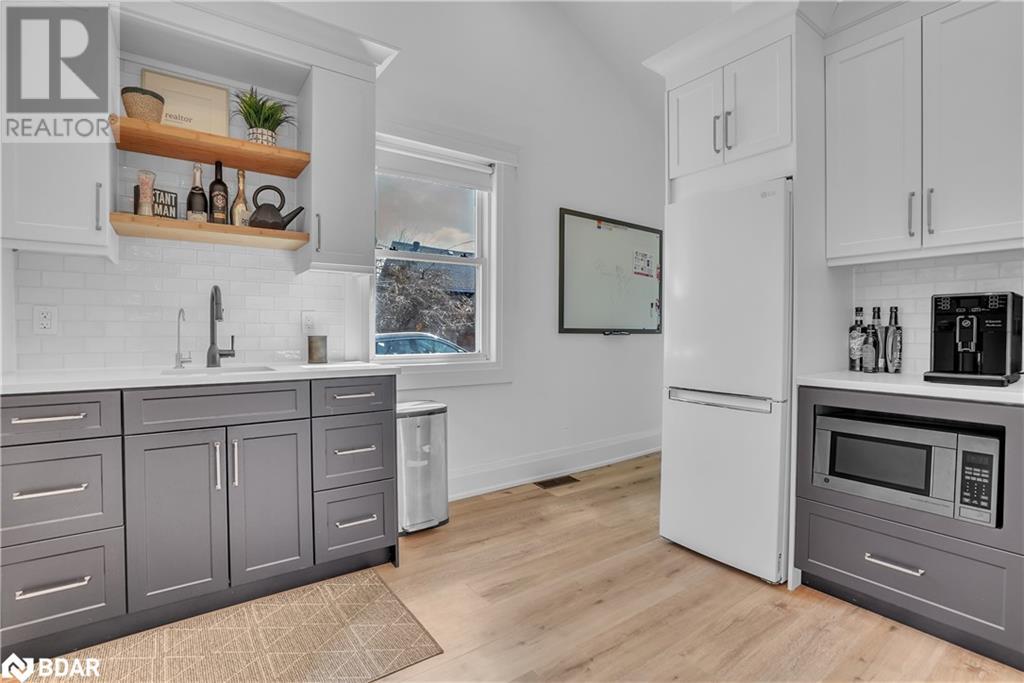 27 Victoria Street Property Photo 15