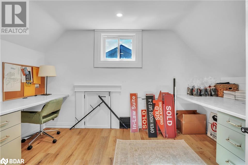 27 Victoria Street Property Photo 32