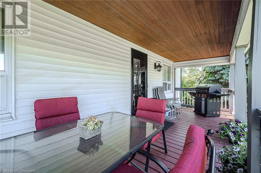 631 Hillcrest Road Property Photo 6
