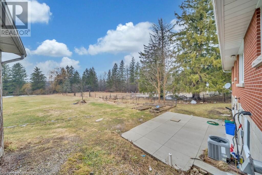 26 Brock Road N Property Photo 19