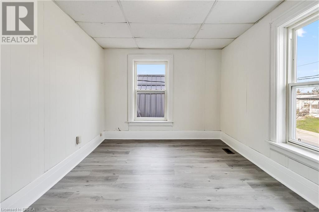 29/31 London Street Property Photo 23