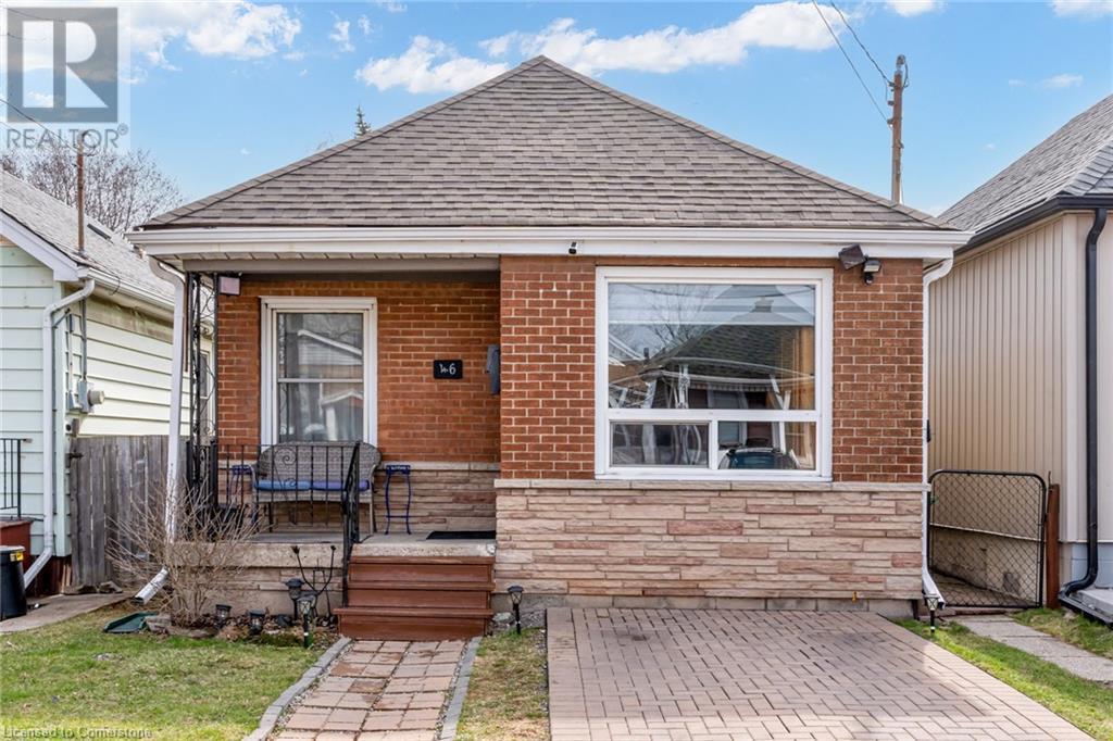 46 Robins Avenue Property Photo 1