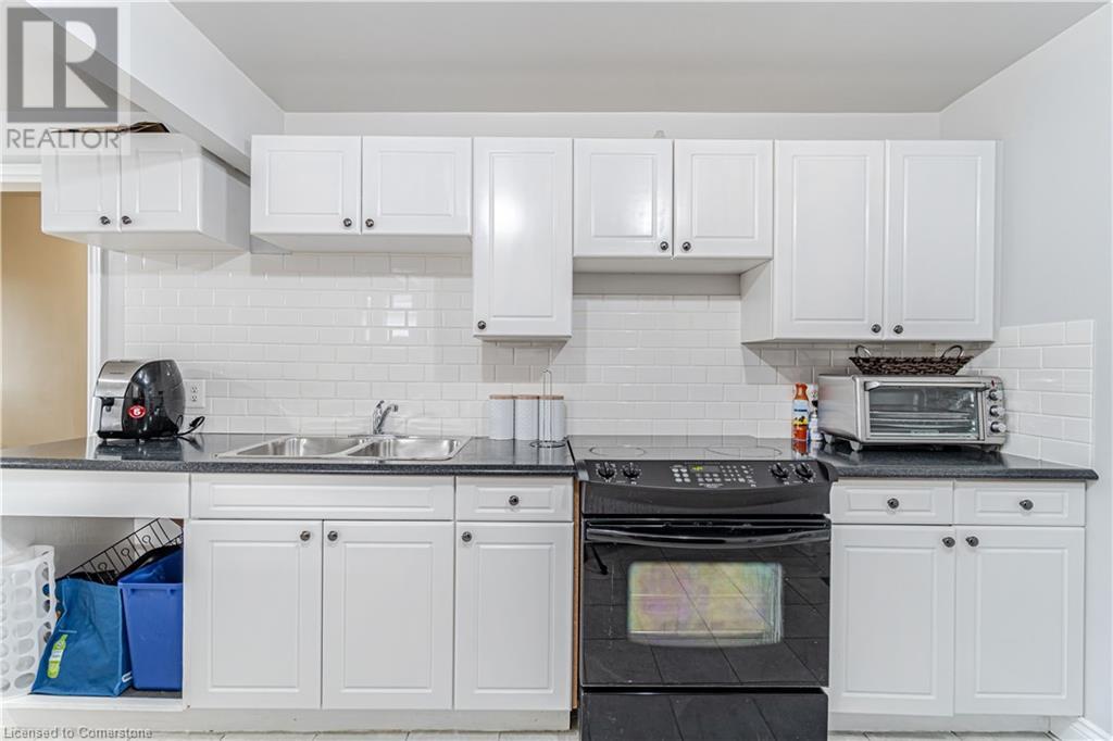 1904 Balsam Avenue Property Photo 12