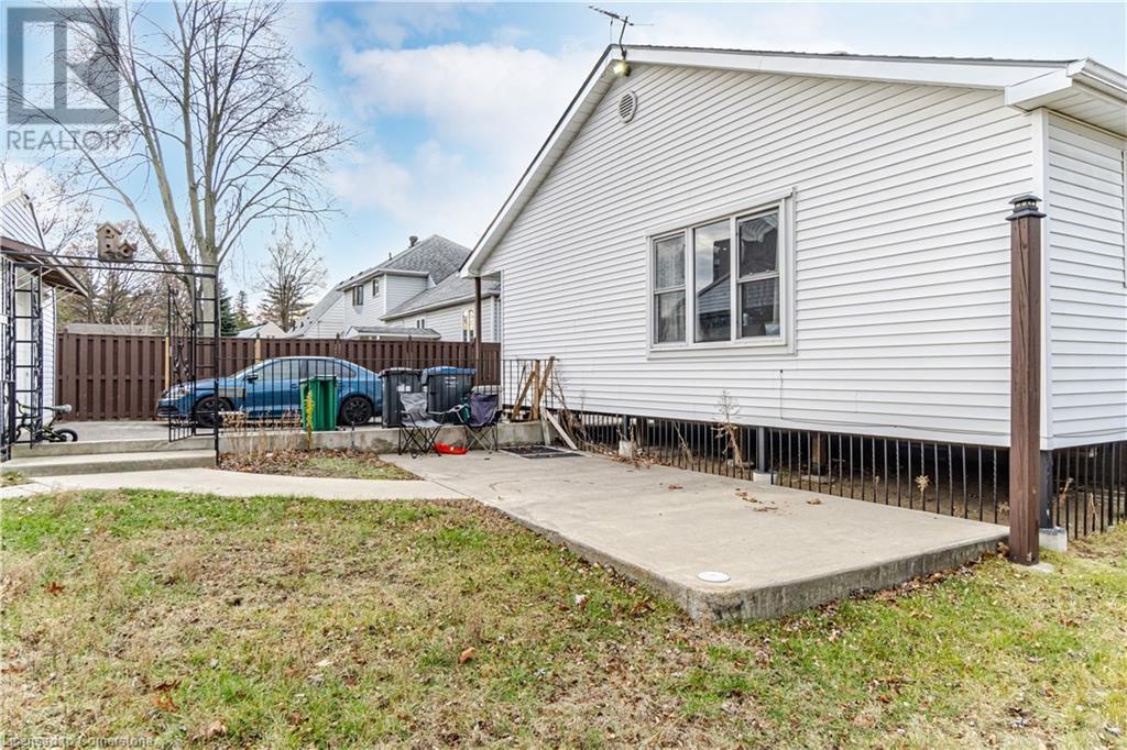 1904 Balsam Avenue Property Photo 38