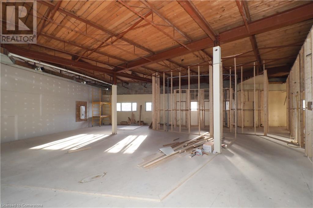 100 Dundas Street E Property Photo 9