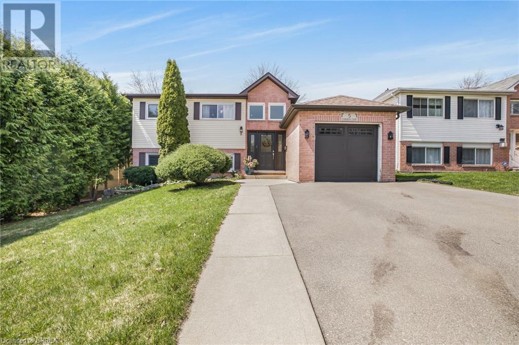 5 Evergreen Court Property Photo 1