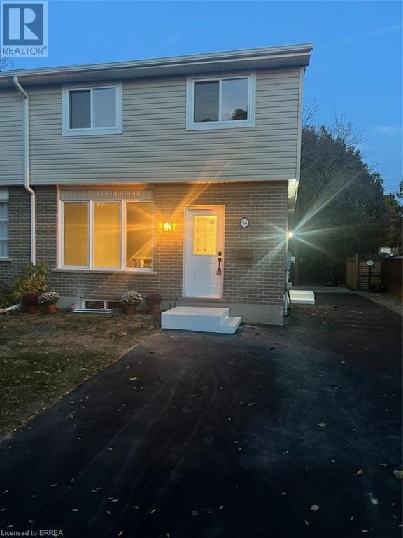 54 Debby Crescent Property Photo 1