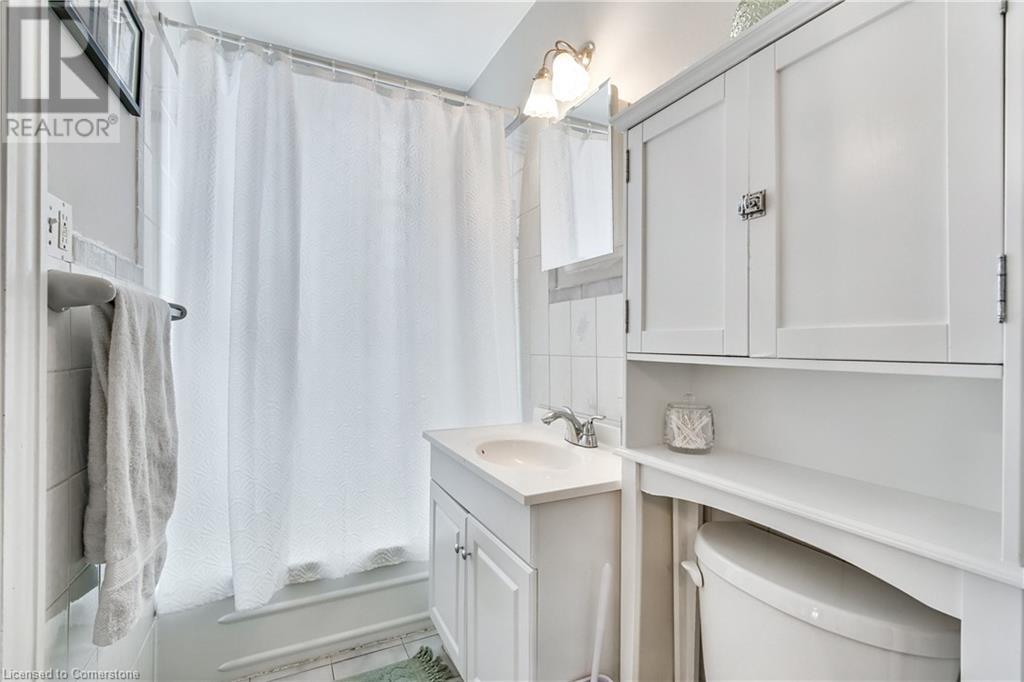 204 Herkimer Street Property Photo 11