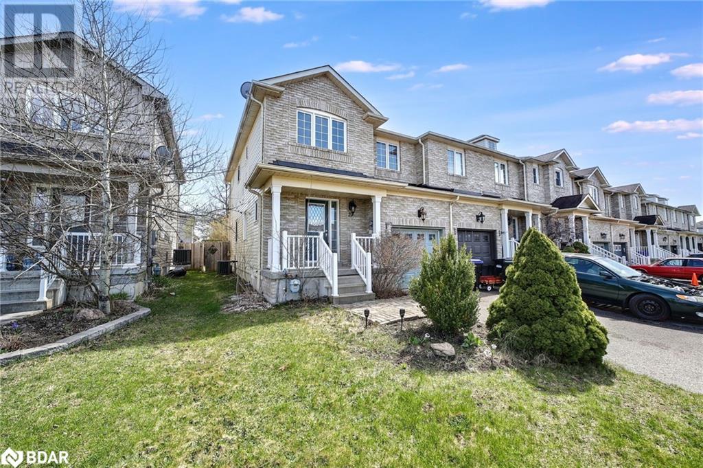 27 Admiral Crescent Property Photo