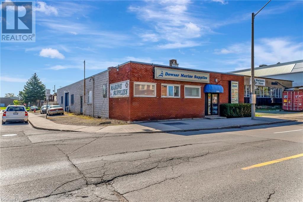 522 James Street N Property Photo 1