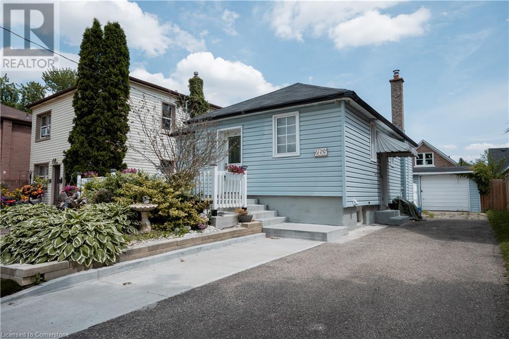 263 Sydney Street S Property Photo 1
