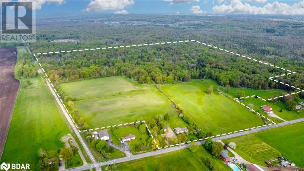 8747 10th Line Property Photo 1