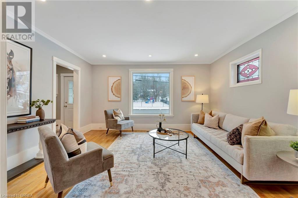 28 Willow Street Property Photo 8