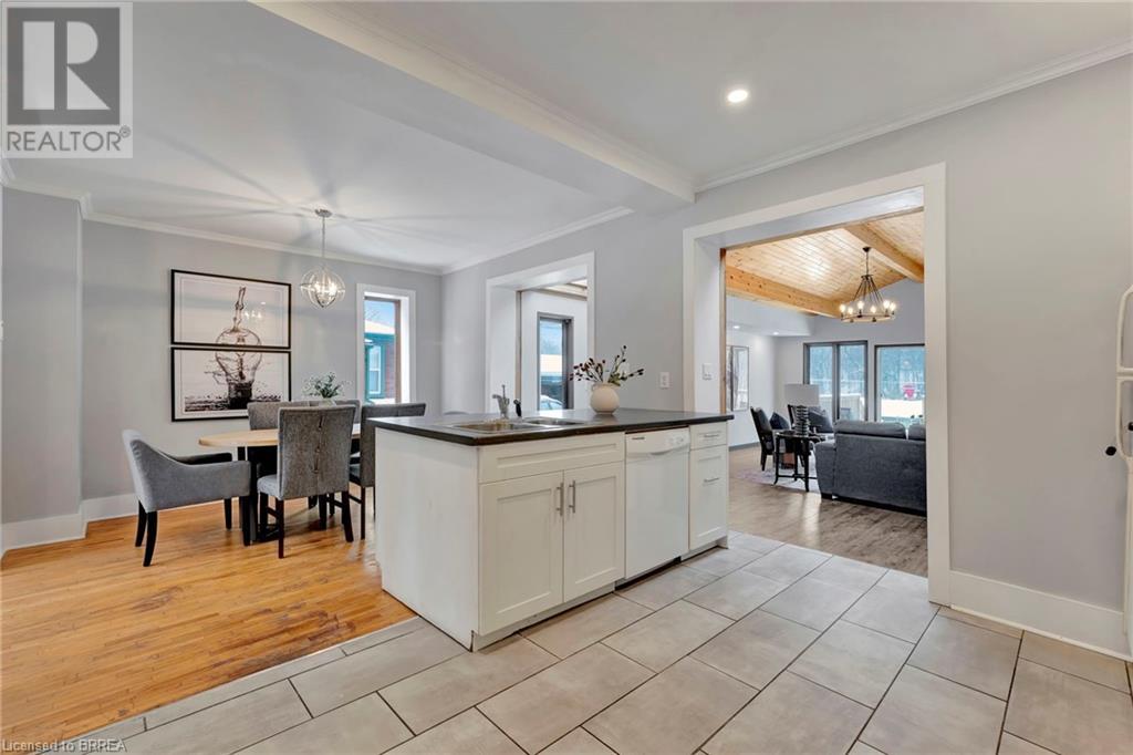 28 Willow Street Property Photo 14