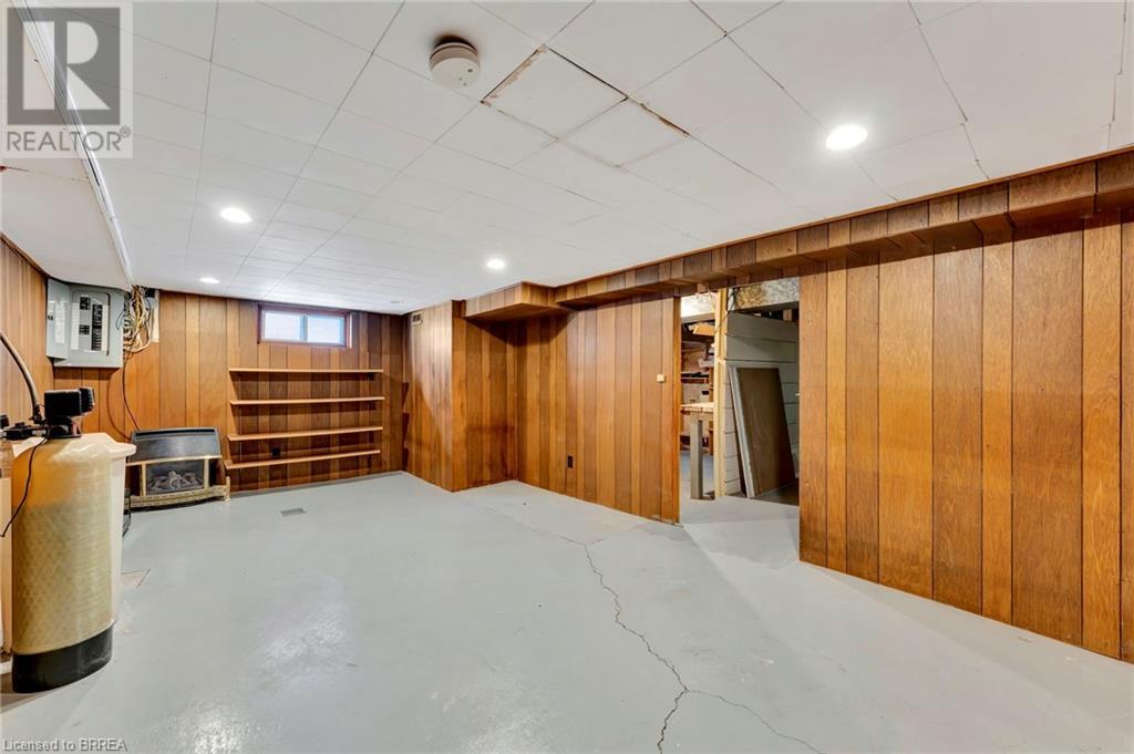 28 Willow Street Property Photo 30
