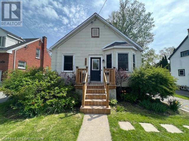 267 Bleecker Avenue Property Photo 1