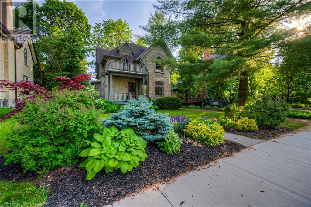 19 Roland Street Property Photo 1