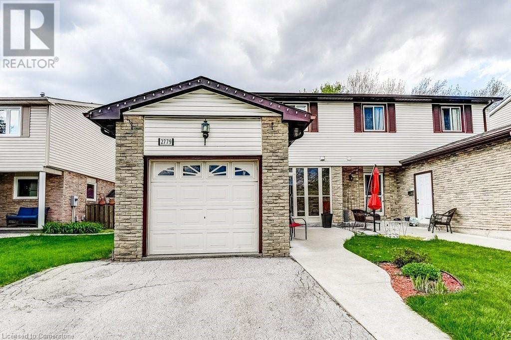 2779 Andorra Circle Property Photo 1