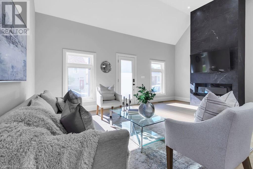 29 Magill Street Property Photo 1