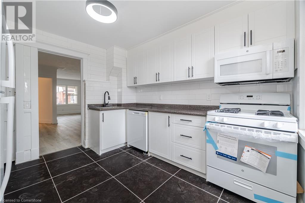 463 Dunsmure Road Property Photo 1