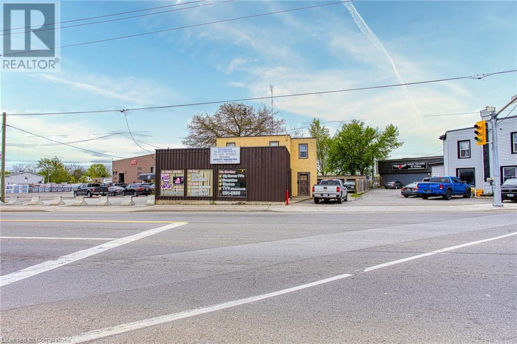 230 Welland Avenue Property Photo 1