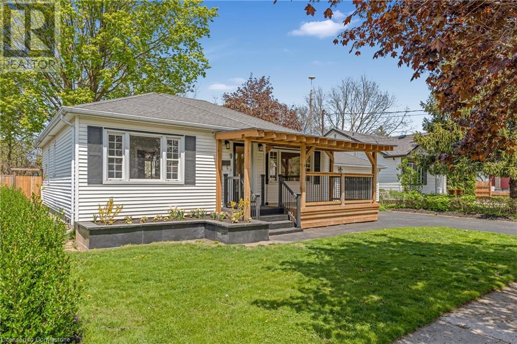9 Heywood Avenue Property Photo 1