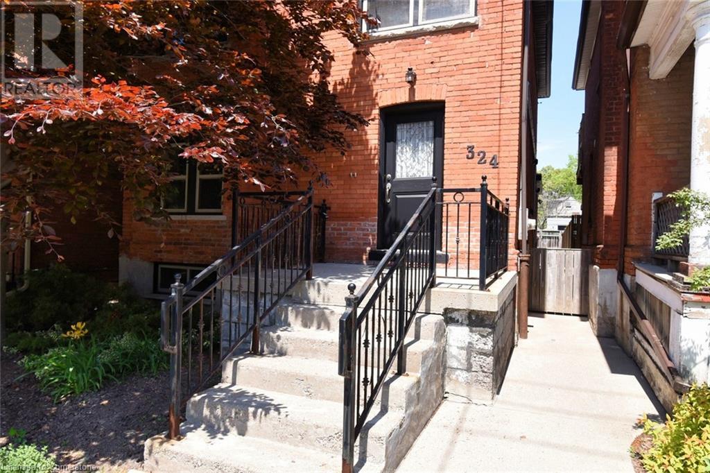 324 Aberdeen Avenue Property Photo 1