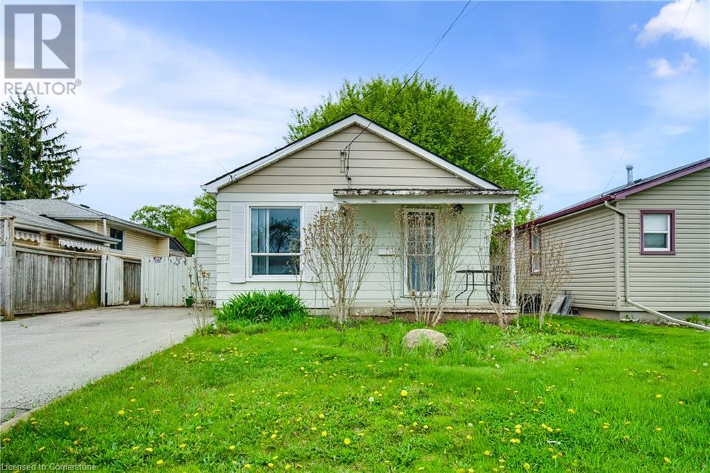 412 RED OAK Avenue