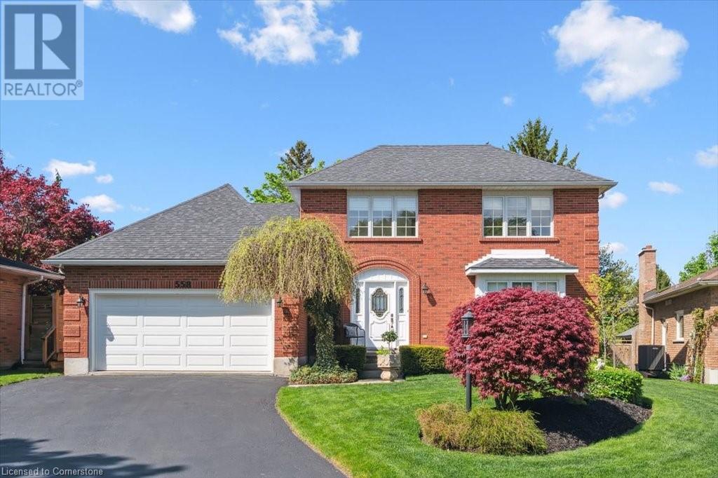 558 HEMINGWAY Place