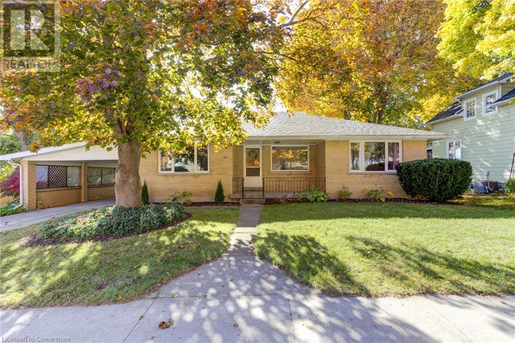 385 MAIN Street S