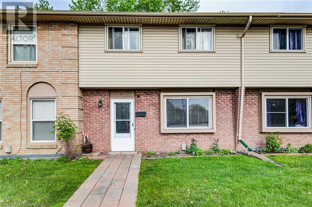 293 Fairway Road N Unit# 37 Property Photo 1
