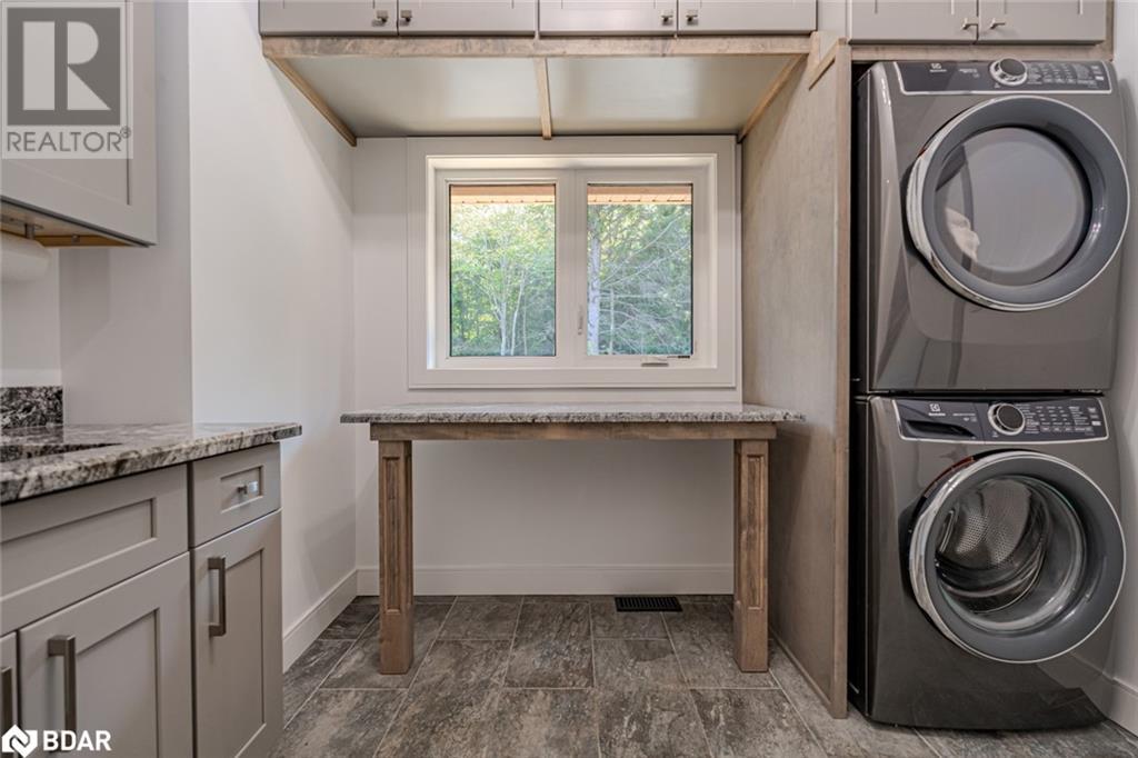 4571 Aspdin Road Property Photo 17