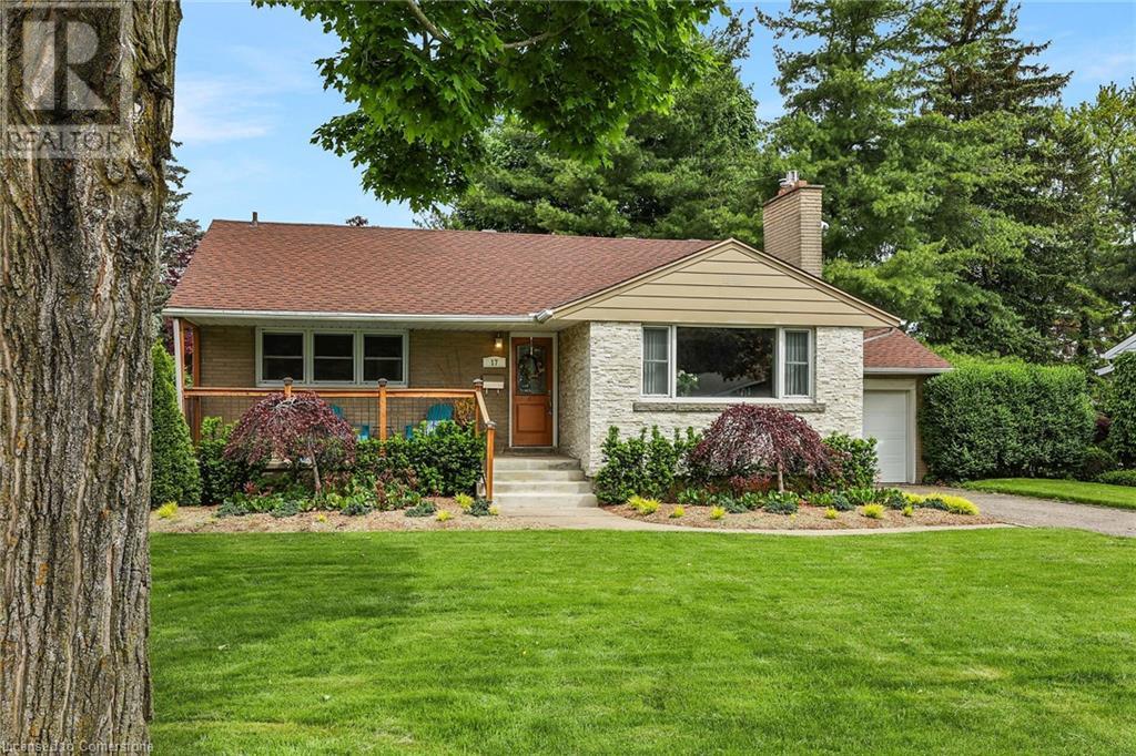 17 SUNNYSIDE Drive