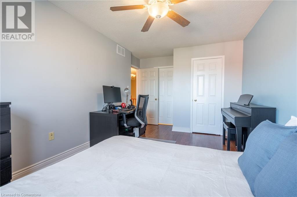 85 Royalvista Drive Property Photo 32