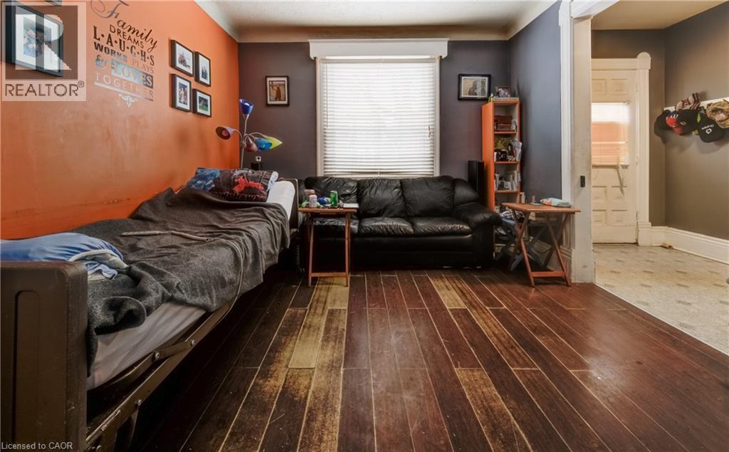 46 Port Street Property Photo 3