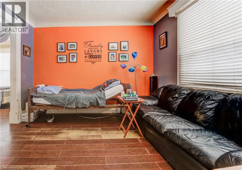 46 Port Street Property Photo 4