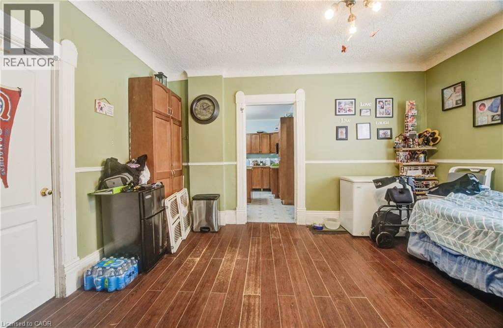 46 Port Street Property Photo 5