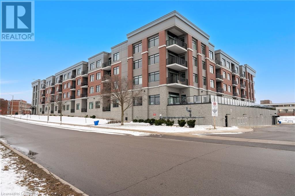 1 Redfern Avenue Unit# 416 Property Photo 1