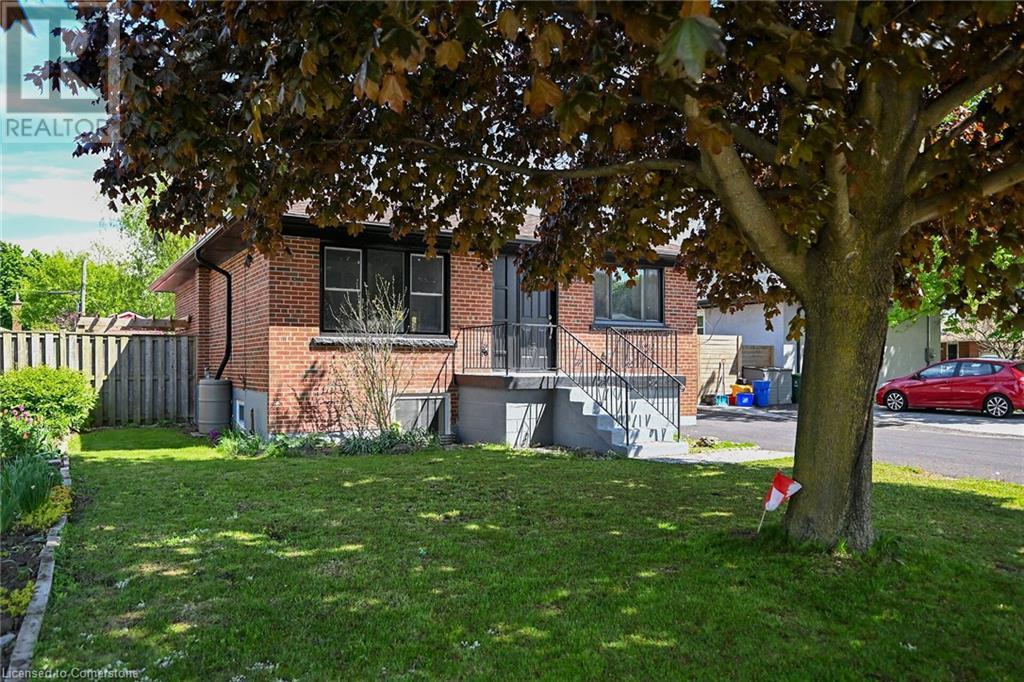 99 Wise Crescent Property Photo 1