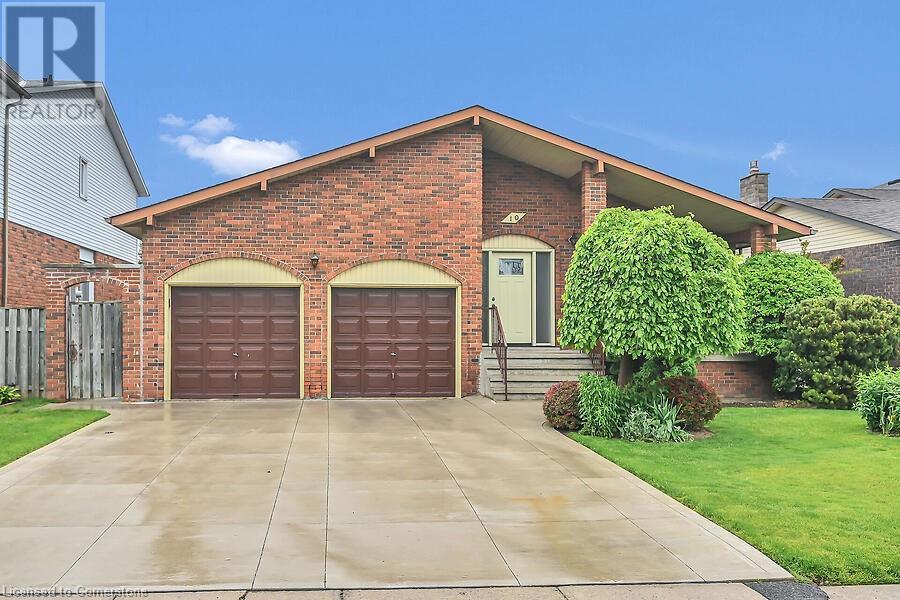10 Peacock Place Property Photo 1
