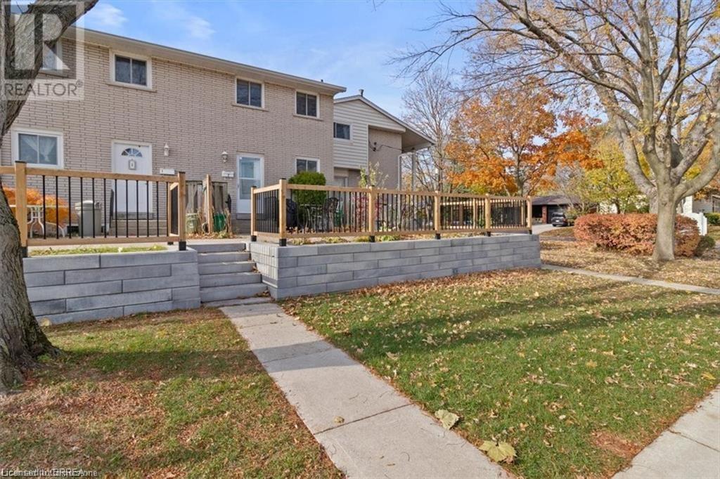 11 Colmar Place Unit# 2 Property Photo 1