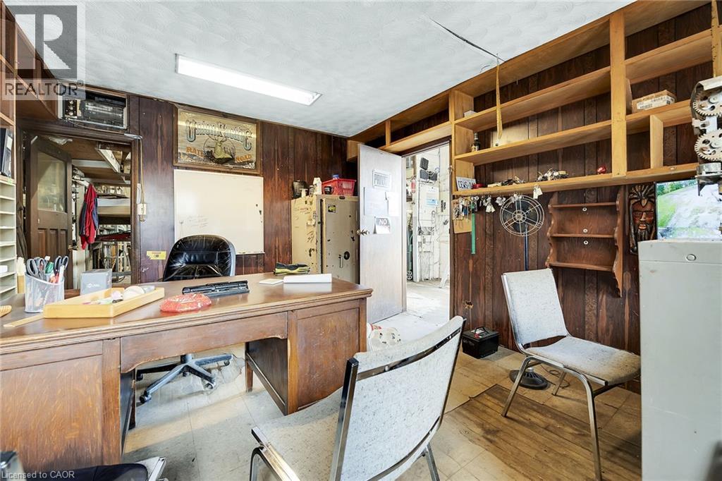 39 Talbot Street W Property Photo 3