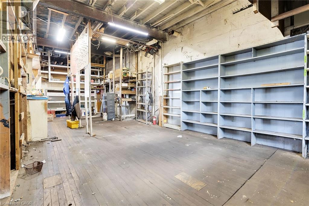 39 Talbot Street W Property Photo 13