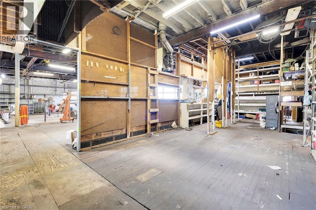 39 Talbot Street W Property Photo 15