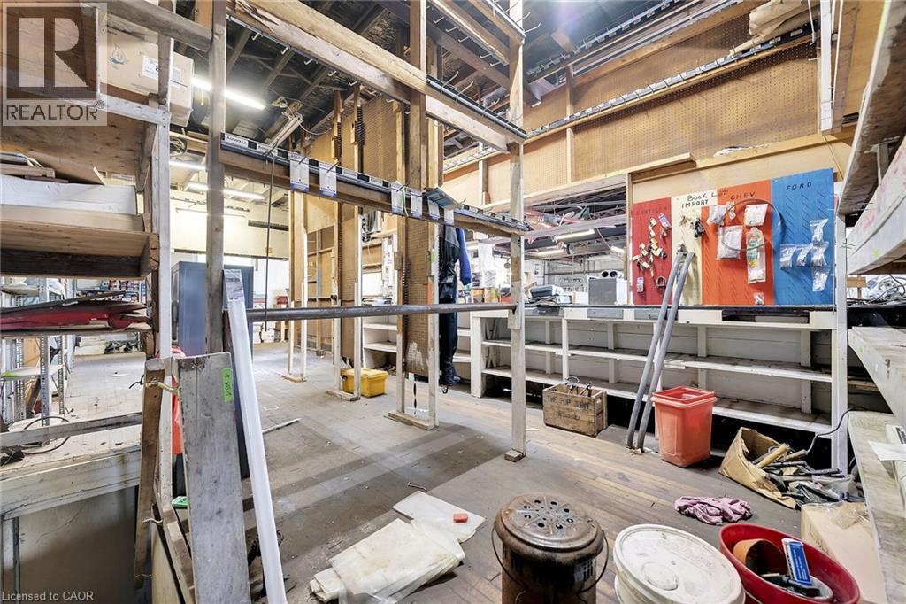 39 Talbot Street W Property Photo 17