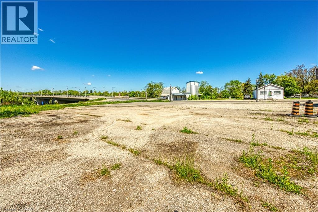 39 Talbot Street W Property Photo 23