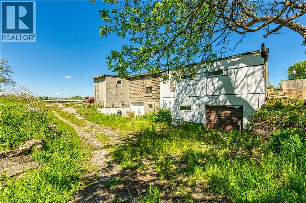 39 Talbot Street W Property Photo 25