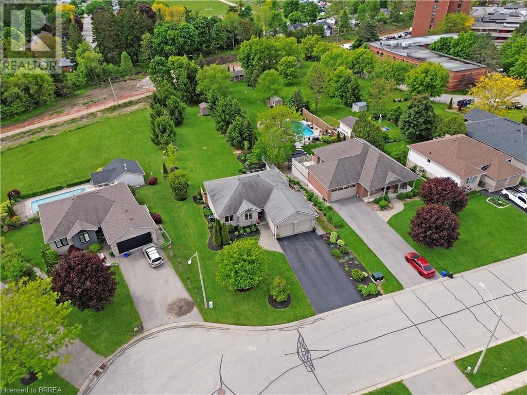 25 Bradbury Crescent Property Photo 1