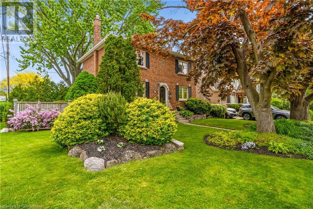 605 Emerald Street Property Photo 1